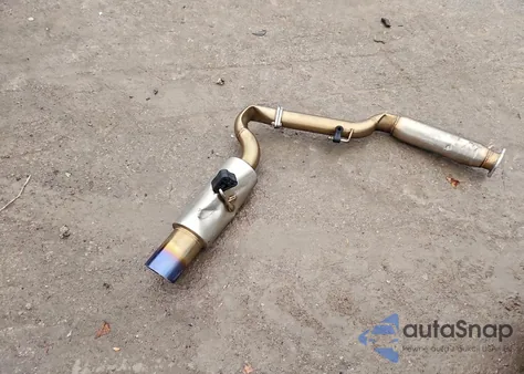 2010 Hyundai Genesis Coupe 2.0T z USA, uszkodzony, nr VIN KMHHT6KD4AU038852